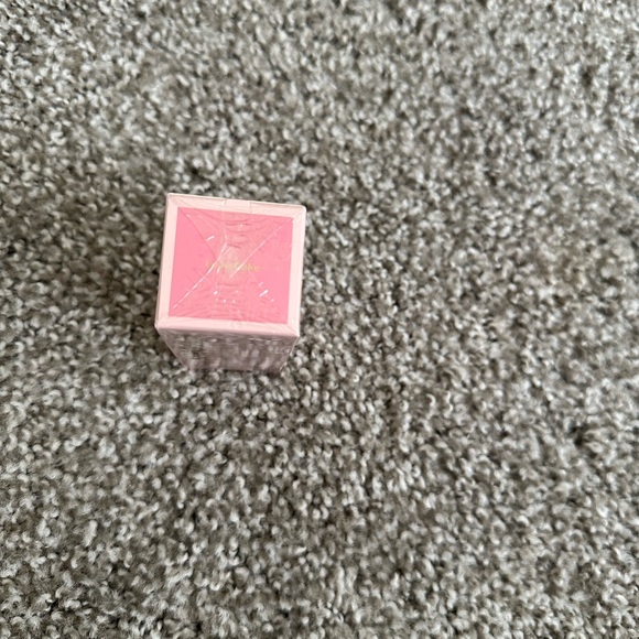 ❌❌Sheglam Blush❌❌ SOLD ON MERCARI❌❌ - Picture 2 of 4